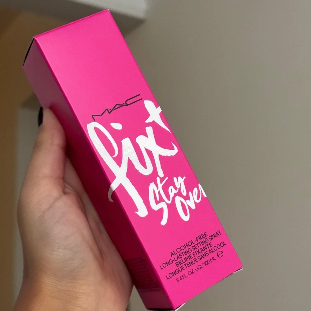 MAC Fix+ Stay Over Full Size Setting Spray - Picture 2 of 2